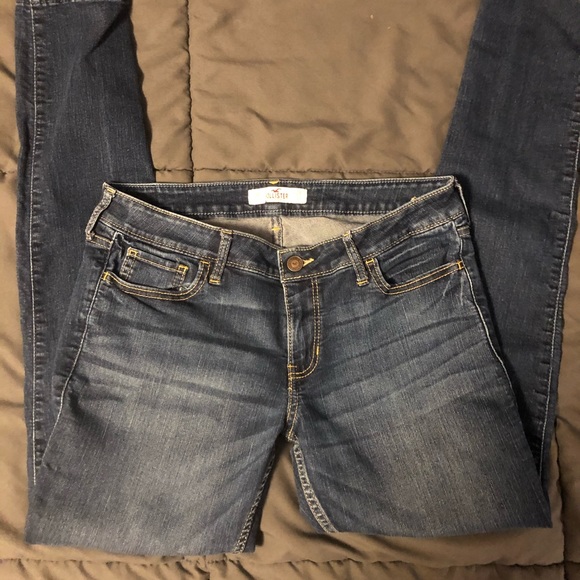 Hollister skinny jeans - Picture 2 of 4